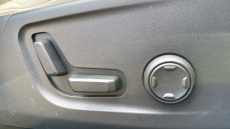 Volvo XC40 2.0 B3P Ultra Dark 5dr Auto Petrol Estate